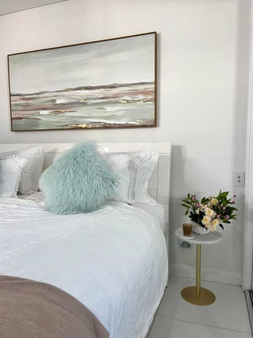 Bondi Beach Waves Beachfront Apartment Sydney Exterior foto