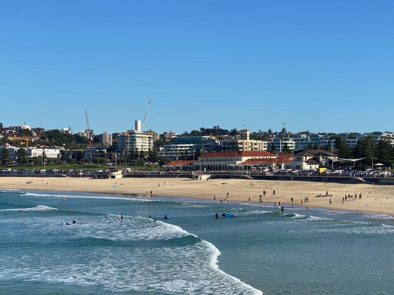 Bondi Beach Waves Beachfront Apartment Sydney Exterior foto